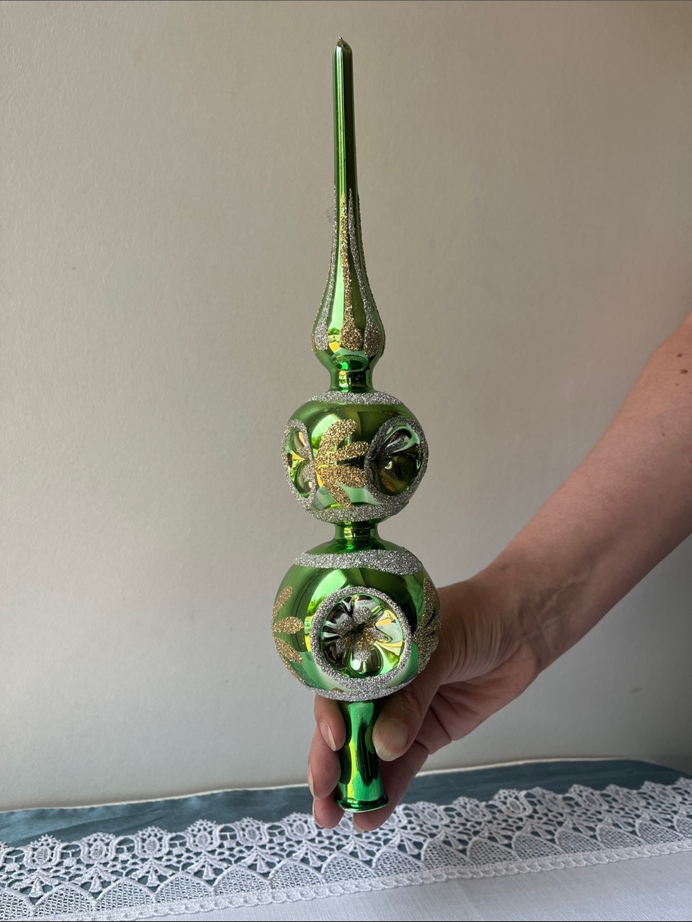 Vintage 1960s Glass Tree Topper Green Indent Romania Boxed Commodore